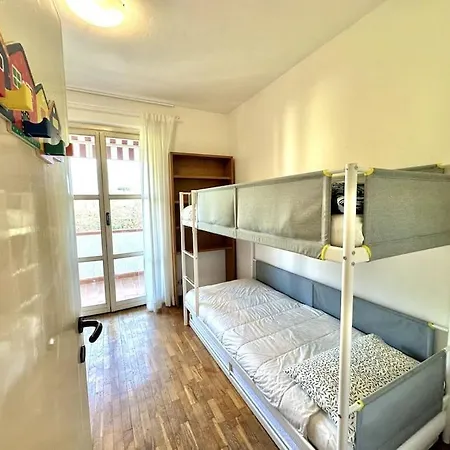 Golden Luxe - Private Garden Next The Sea Дом отдыха