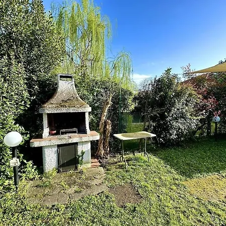 Golden Luxe - Private Garden Next The Sea * Марина-ди-Пьетрасанта